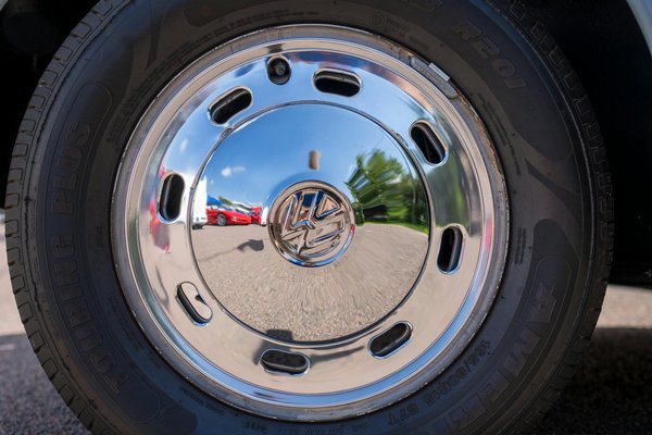 Faire l'entretien de sa voiture soi-même : avantages et inconvénients